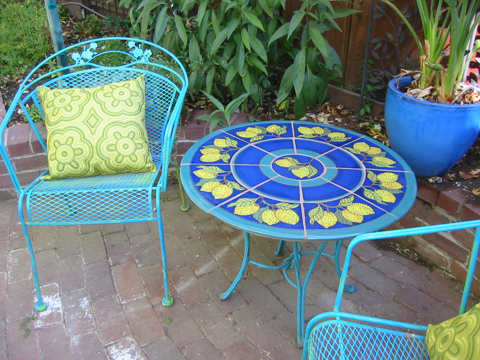 Colorful Ceramic Patio Table with Lemon Design